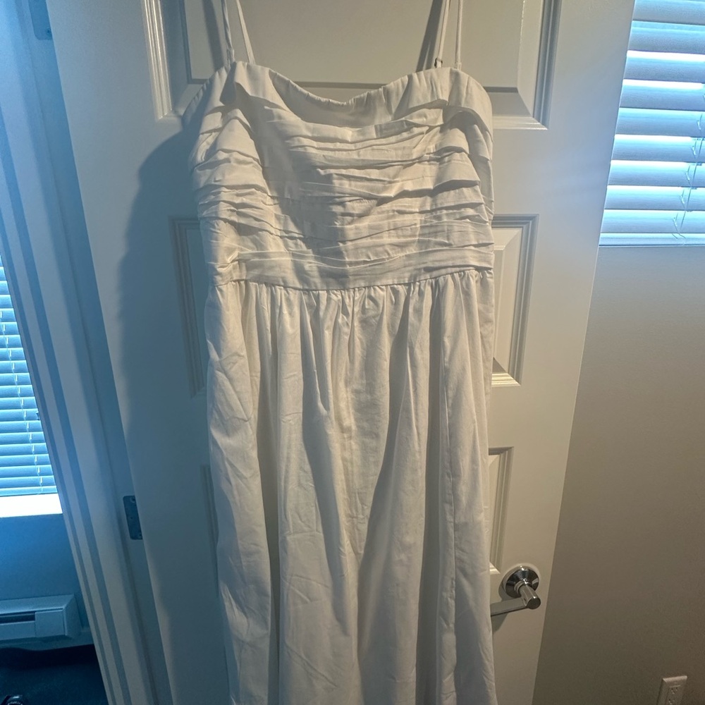 Abercrombie & Fitch White Pleated Empire Waist Sundress